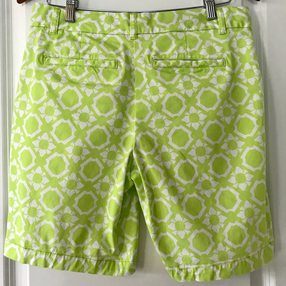 Crown & Ivy Trellis Print Bermuda Shorts w Pockets, Lime Green & White Size 6 - Picture 2 of 7